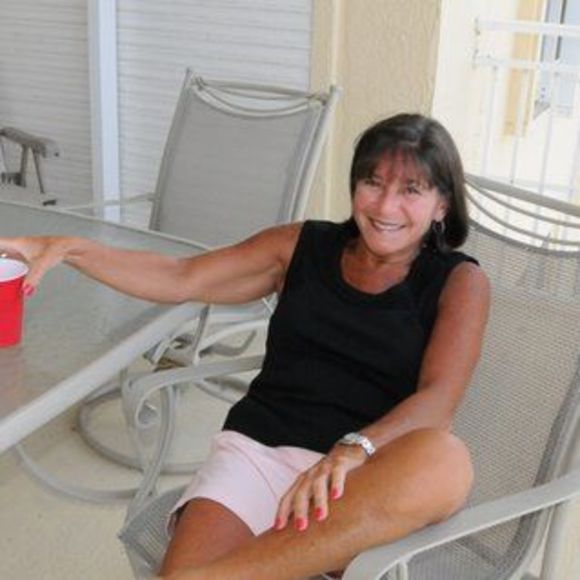 Meet your Posher, Roz - Picture 1 of 1